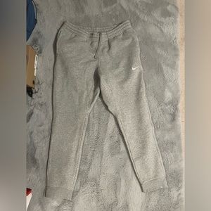 Grey nike sweatpants